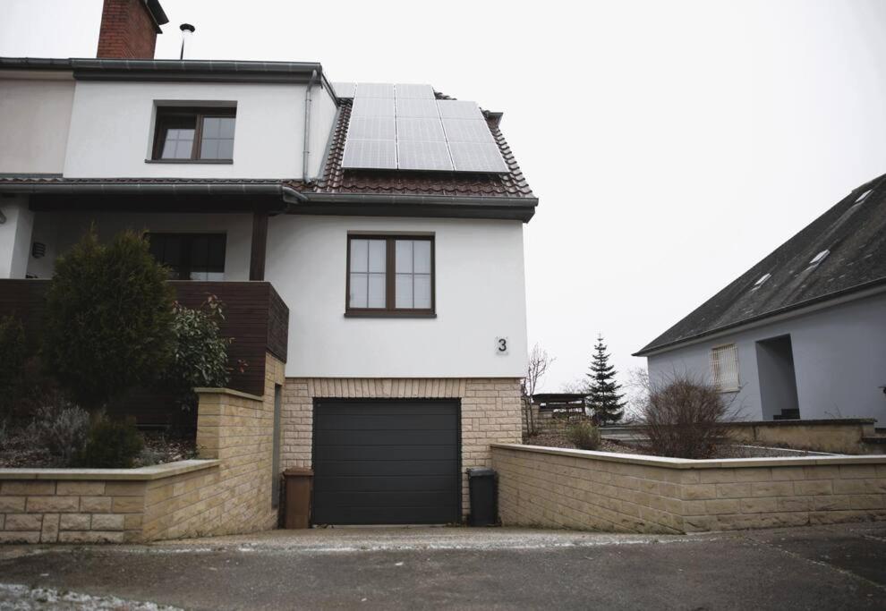 Cozy 3 Bedroom House With 11 Kw Electric Car Charger Hesperange Eksteriør bilde